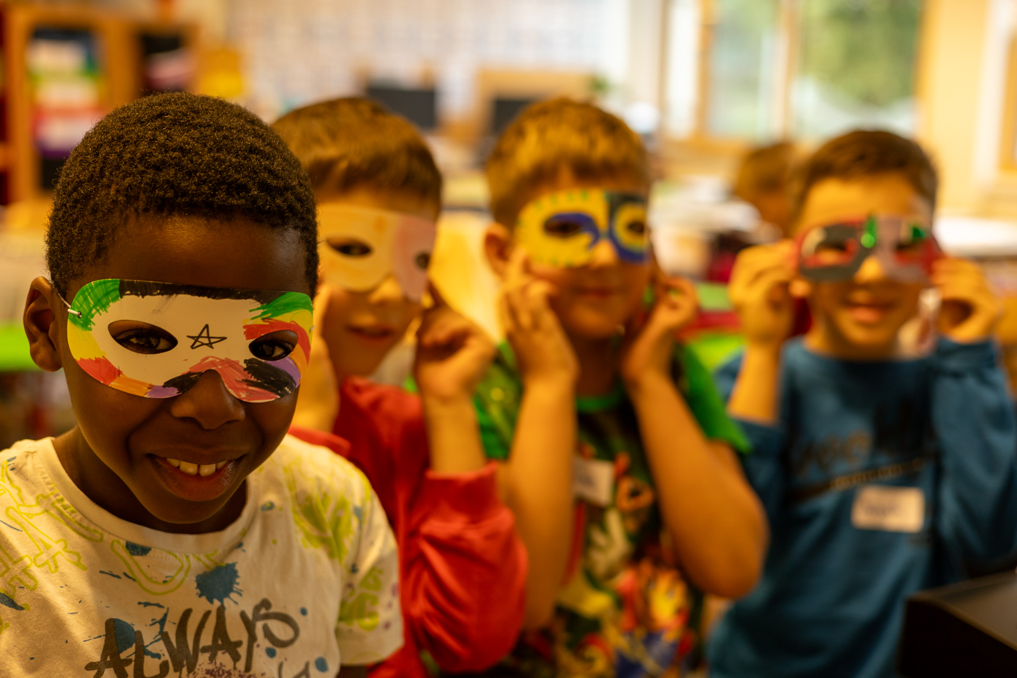 IMG_8500 Kinder mit Szperhledenmasken